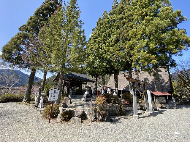 飛騨高椅神社　神社全景