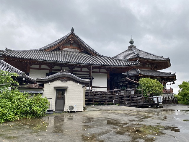 壺阪寺②　禮堂と八角円堂