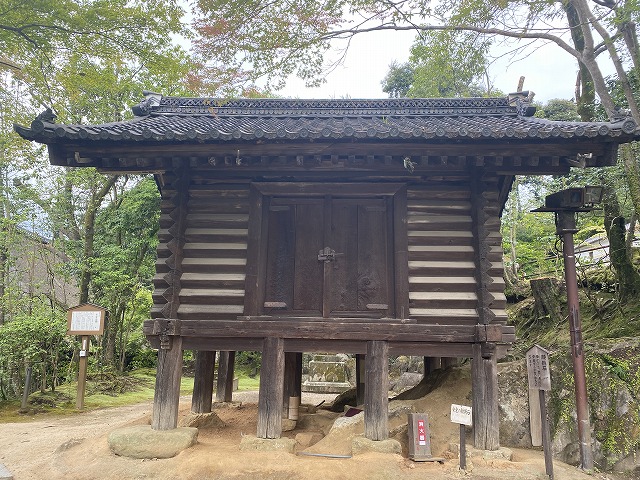 石山寺②　経蔵