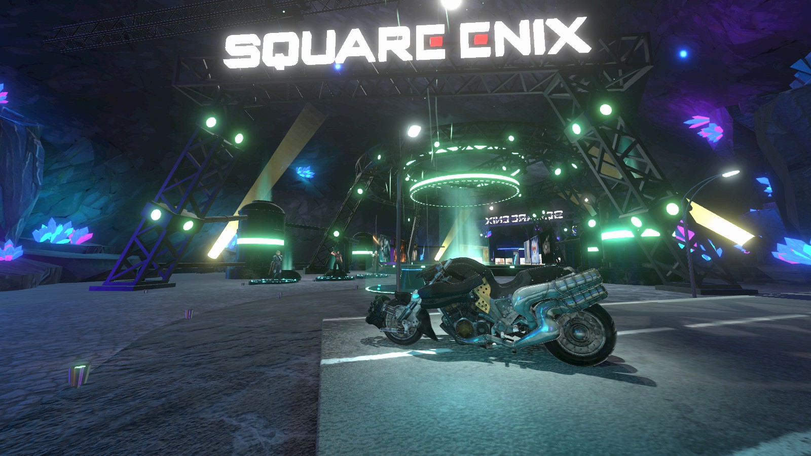 Square Enix　入口　バイクにまたがりたかったけど聖域が