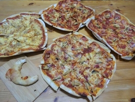 夫の料理　ピザ